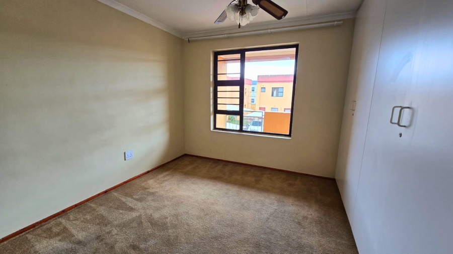 2 Bedroom Property for Sale in Ferndale Western Cape